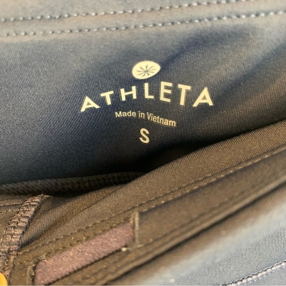 Athleta sz S Navy Blue Gel Sonar Striped Capri Leggings Women's - Picture 5 of 9